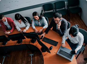 Infographic showing the benefits of social media marketing for small businesses